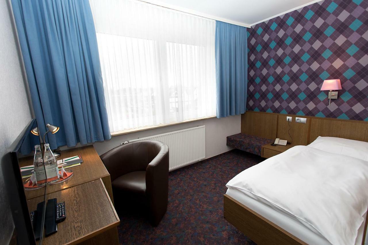 Hotel Restaurant Conni Wolfsburg Eksteriør billede